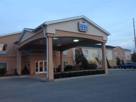 Fairgrounds inn - Comfort Inn Fairgrounds Hotel features a 24 hour front desk, express check-in and check-out, and newspaper, to help make your stay more enjoyable. The property also boasts a free full breakfast buffet. If you are driving to Comfort Inn Fairgrounds, free parking is available. During your visit, be sure to check out one of the nearby restaurants ...